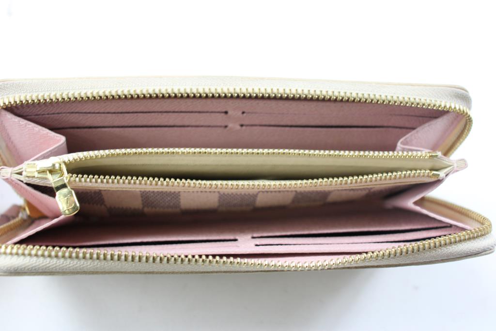 Louis Vuitton Matching Bag And Wallet Doublechecked By Entrupy Property Room