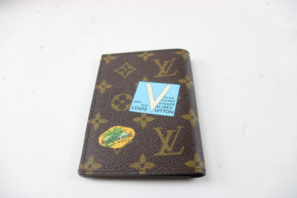 Louis Vuitton Passport Holder Doublechecked By Entrupy Property Room