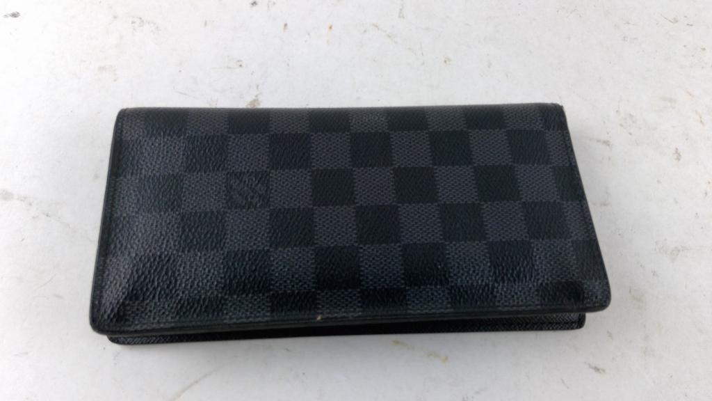 Louis Vuitton Wallet  - Doublechecked By Entrupy