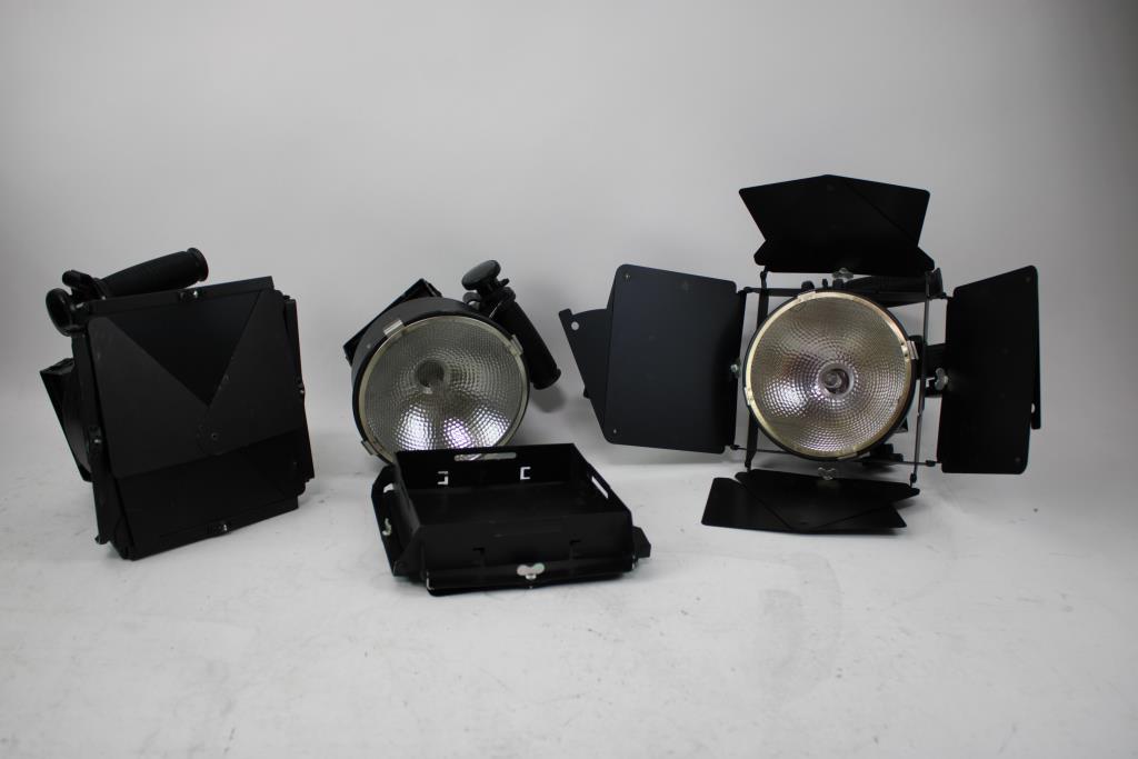 Lowel DP Focus Flood Lights, 3 Pieces