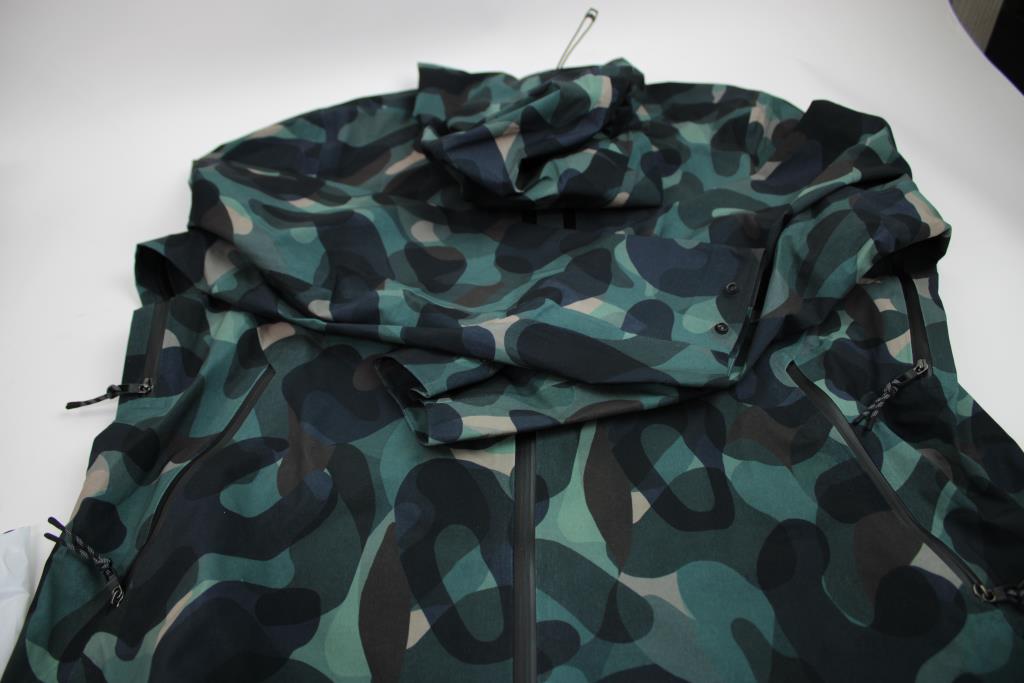 Lululemon City-to-Hike Waterproof Camo Print
