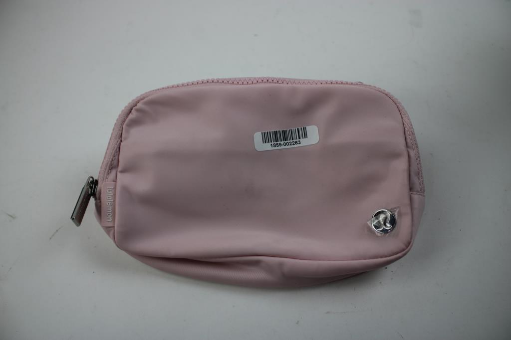 Lululemon Everywhere Belt Bag