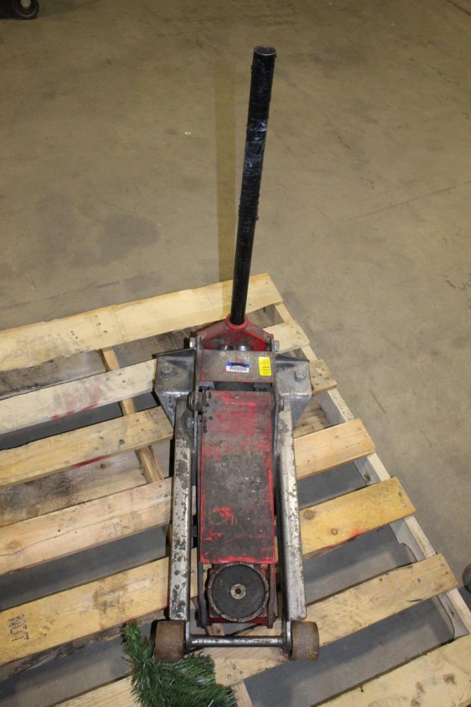 Mac Tools Floor Jack Property Room