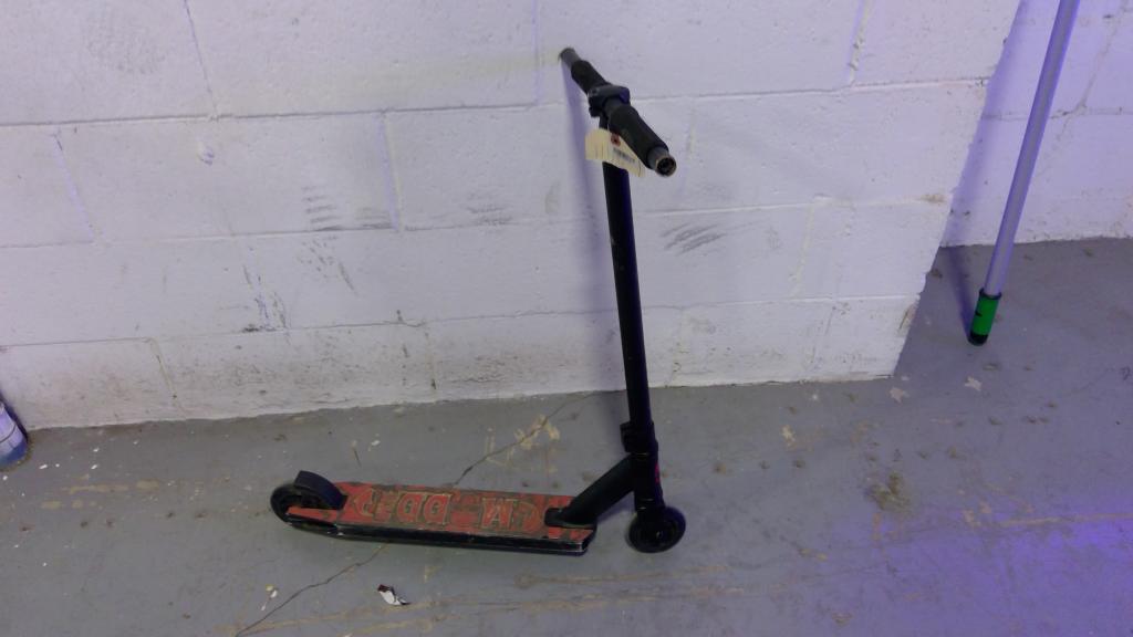 Maddgear Scooter