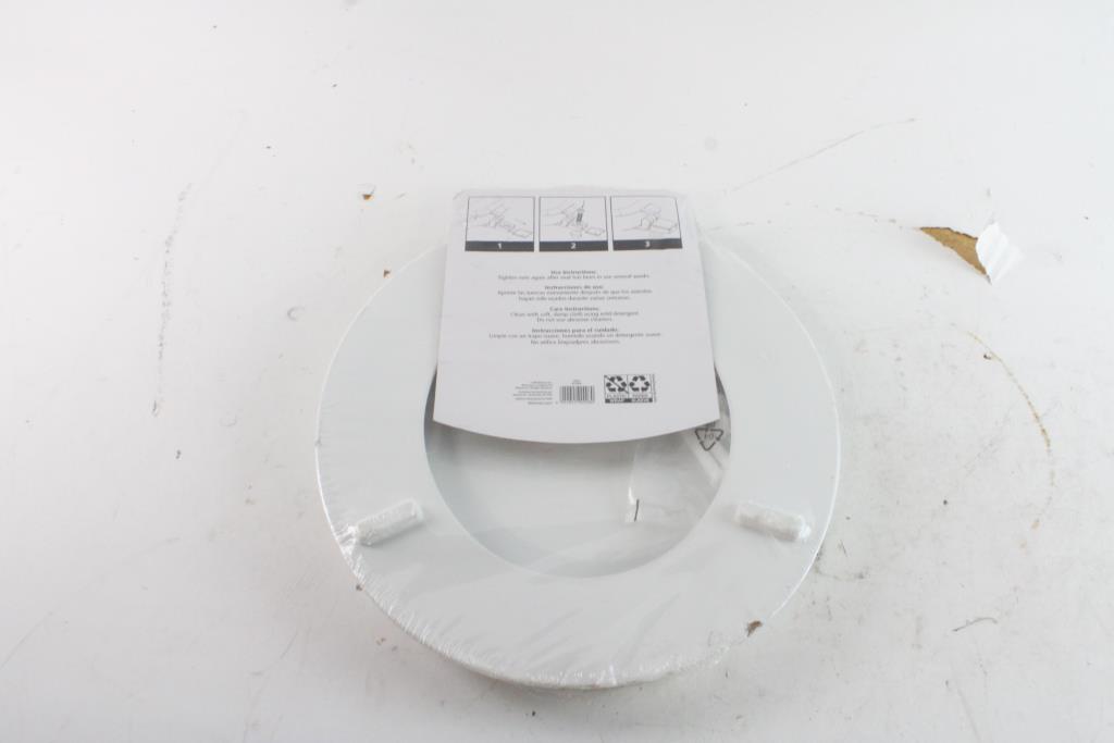 MainStays Molded Wood Toilet Seat Property Room