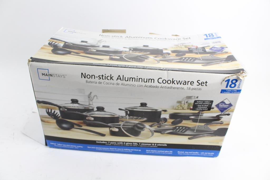 Mainstays NonStick Aluminum Cookware Set, 18 Pieces Property Room