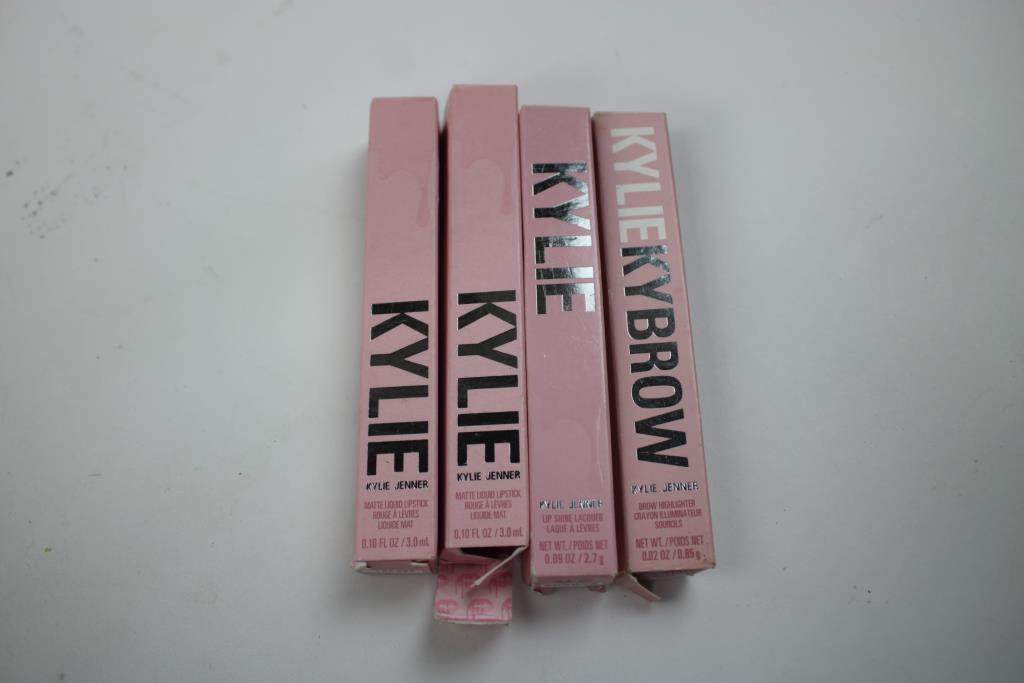 Make Up Lot