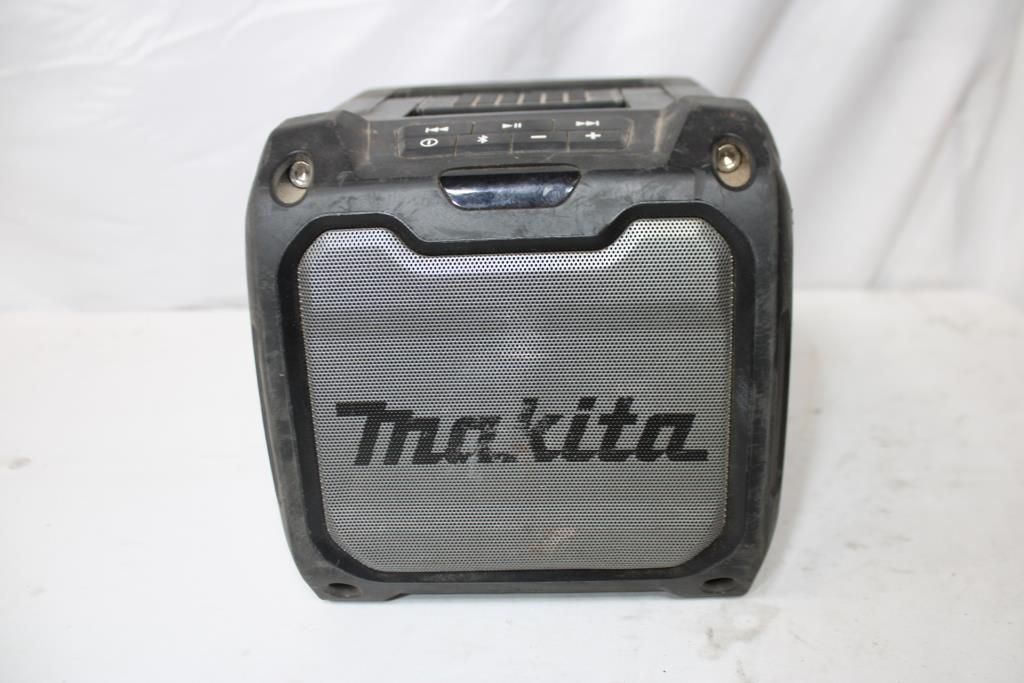 Makita 18V Lithium-Ion Bluetooth Speaker