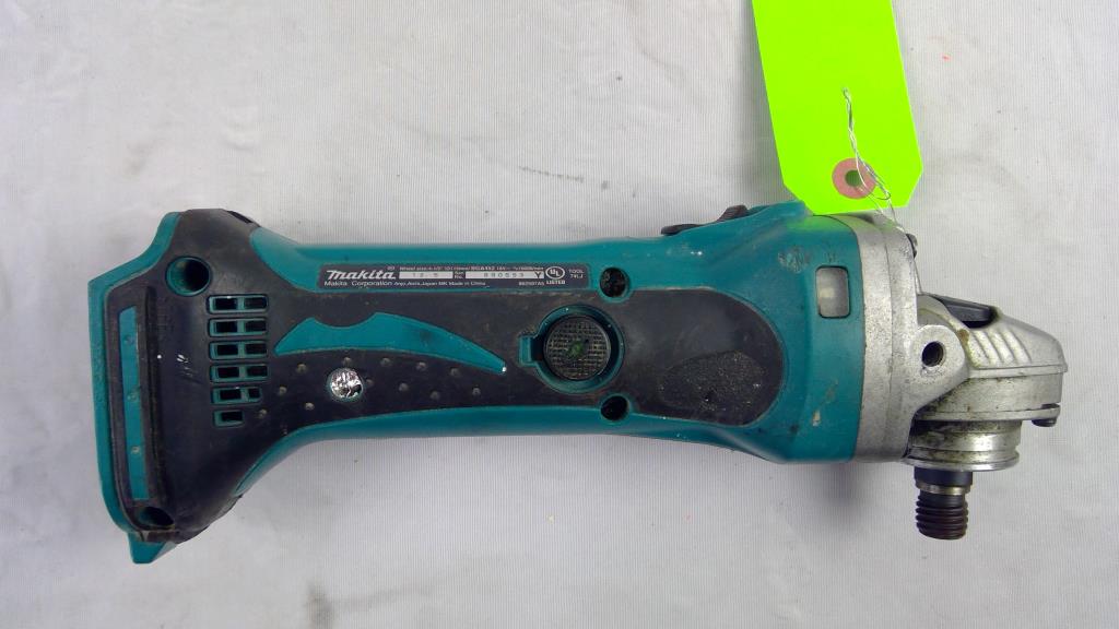 Makita 4-1/2" Angle Grinder BGA452