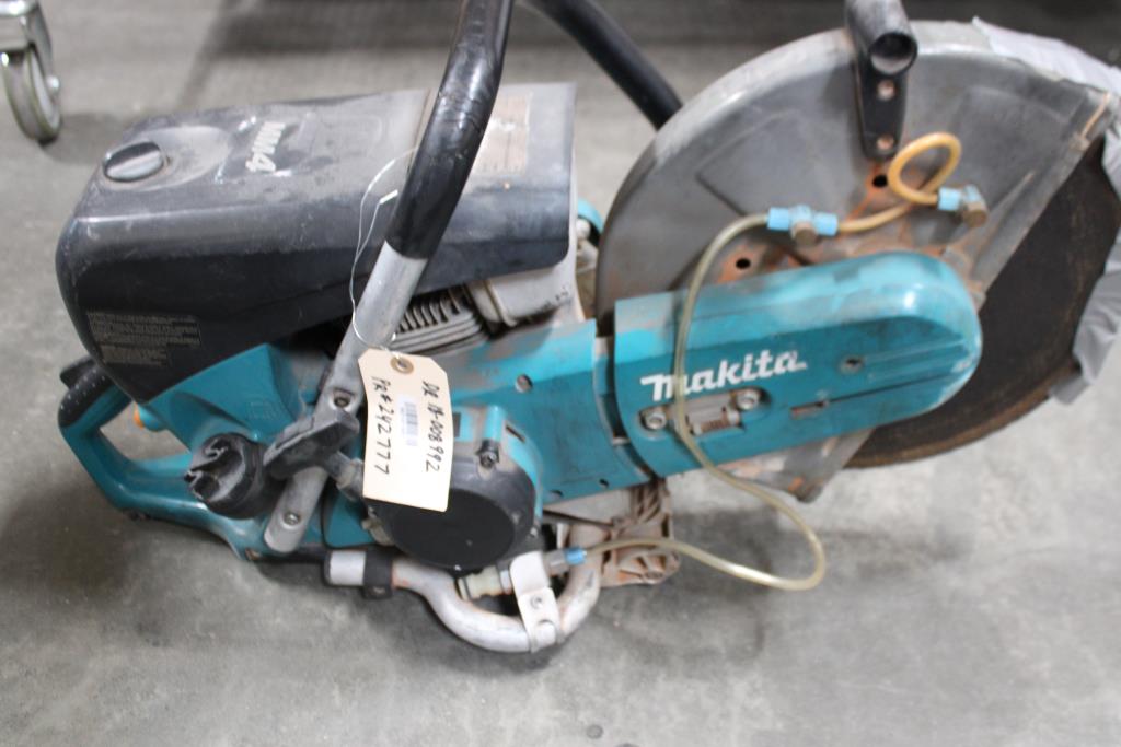 Makita 4-stroke MM4 14 In. 76cc Gas Saw