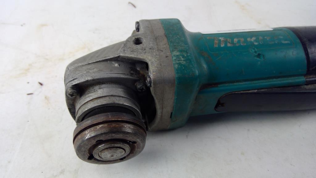 Makita Angle Grinder, 9557PB Property Room