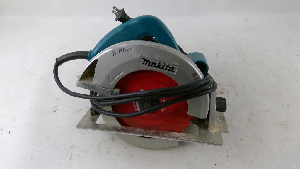 Makita Circular Saw