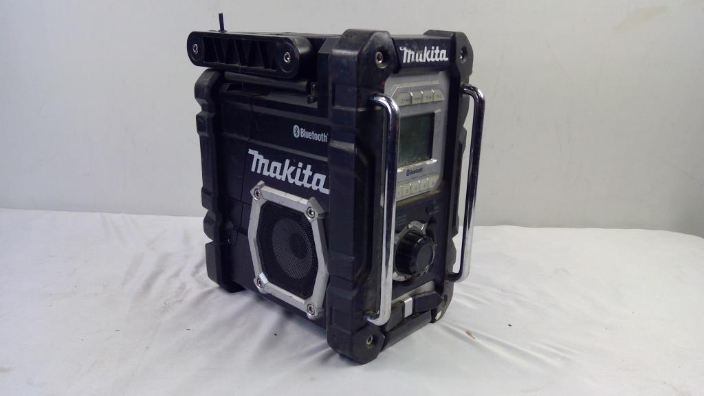 Makita Cordless Jobsite Radio
