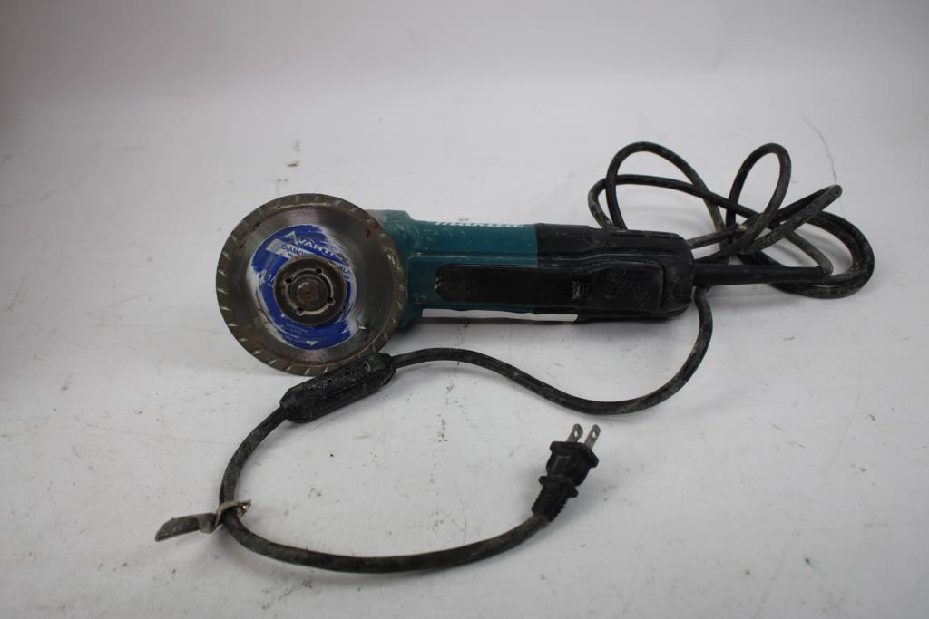 Makita Coreded & Cordless Right Angle Drill, Makita Power Tool Charger