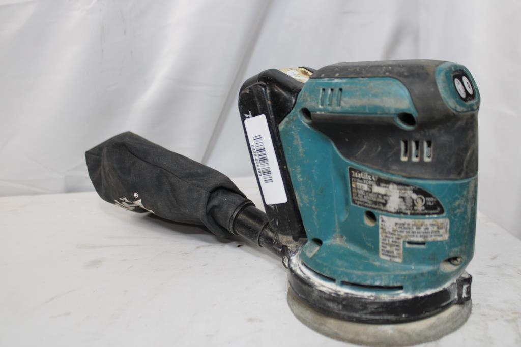 Makita Lithium-Ion Cordless Random Orbit Sander