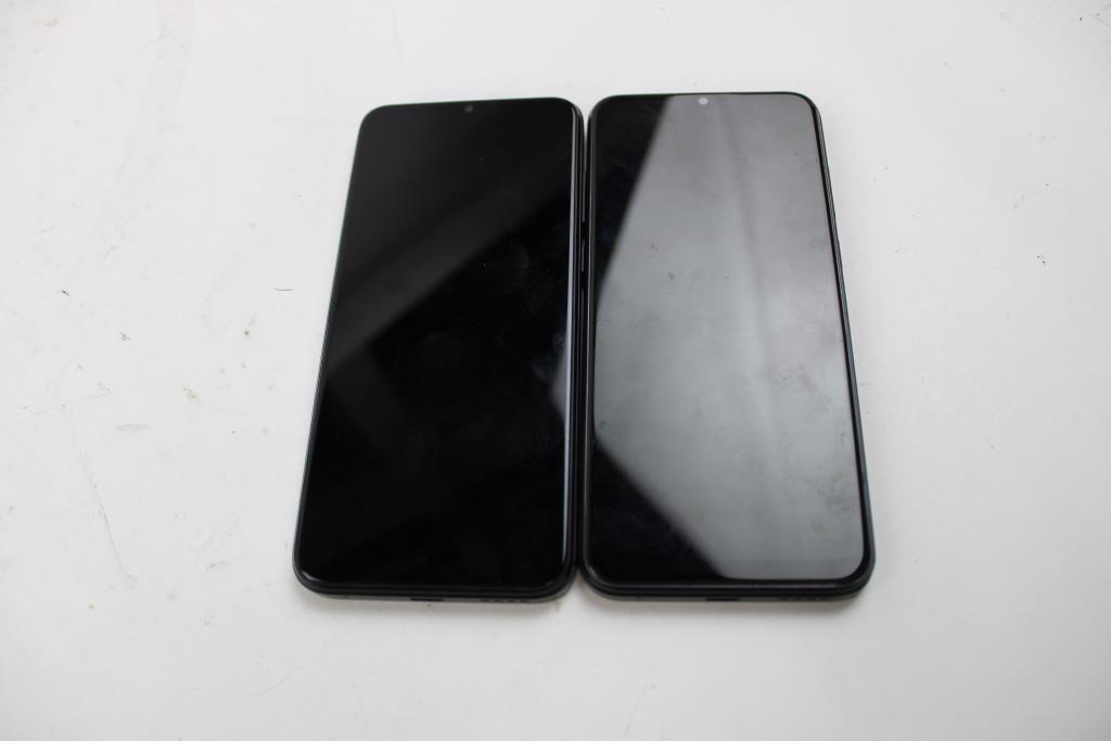 Maxwest Cell Phone Lot, 2 Pieces, Sold For Parts