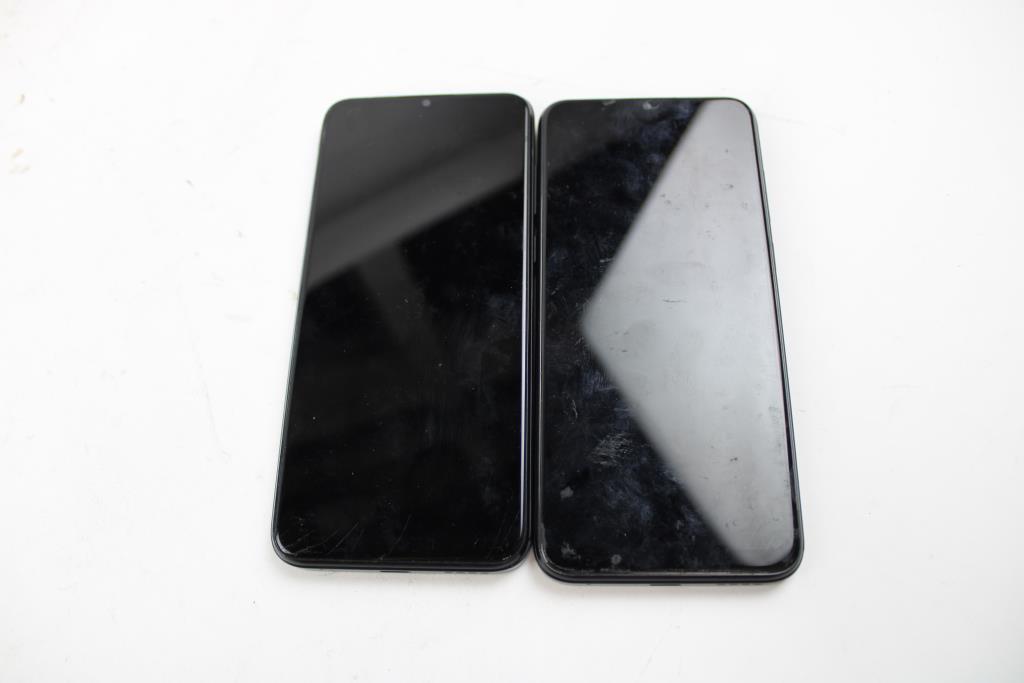 Maxwest Cell Phone Lot, 2 Pieces, Sold For Parts