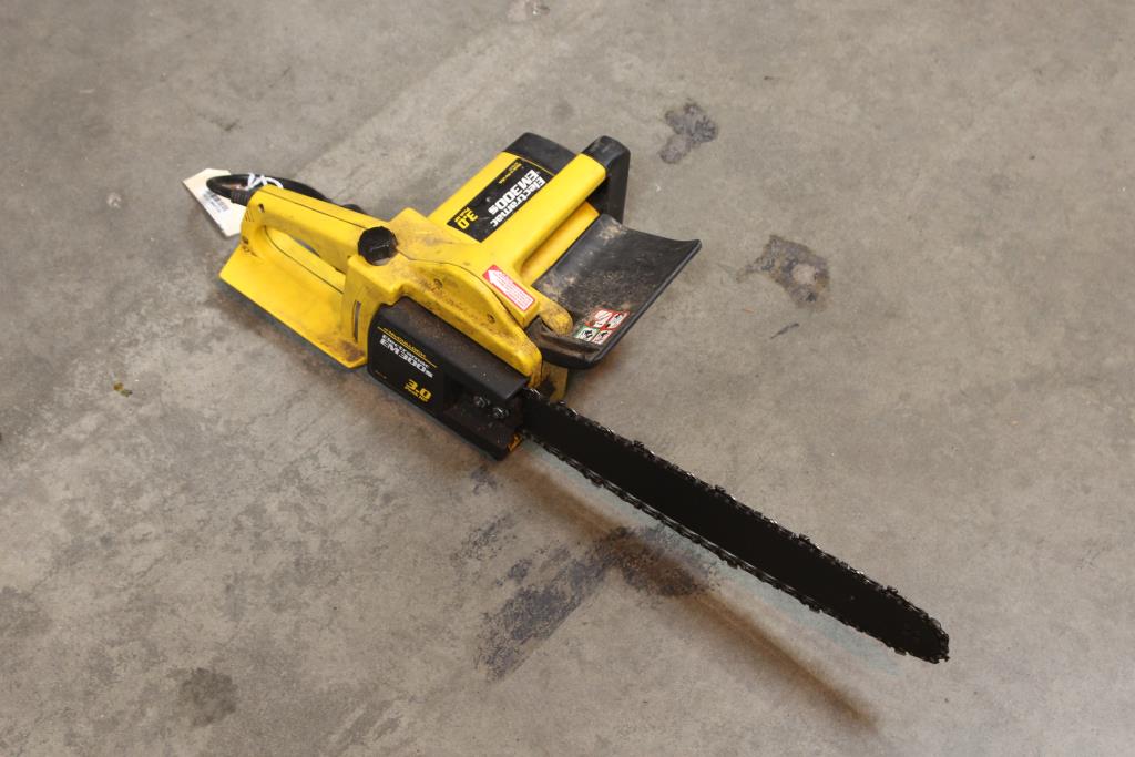 McColloch Electramac Em300s 3.0 HP Chainsaw Property Room