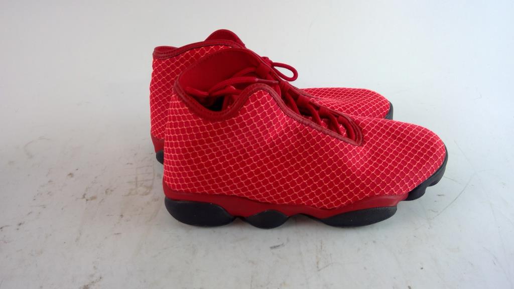 mens jordan shoes size 9.5