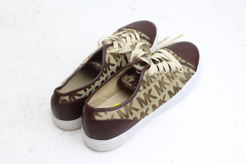 9m michael kors size