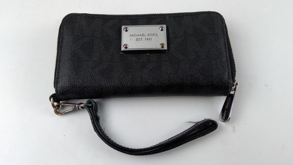 Micheal Kors Wallet