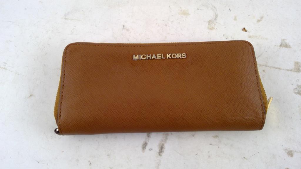 Micheal Kors Wallet