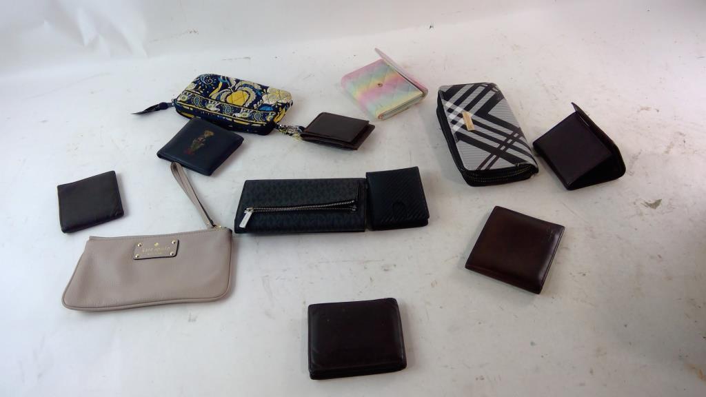 Micheal Kors Wallet And More 5+ Pieces