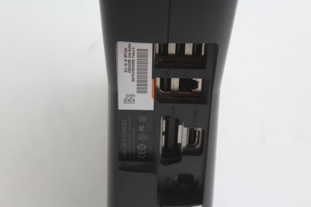 Microsoft Xbox 360S Video Game Console | Property Room