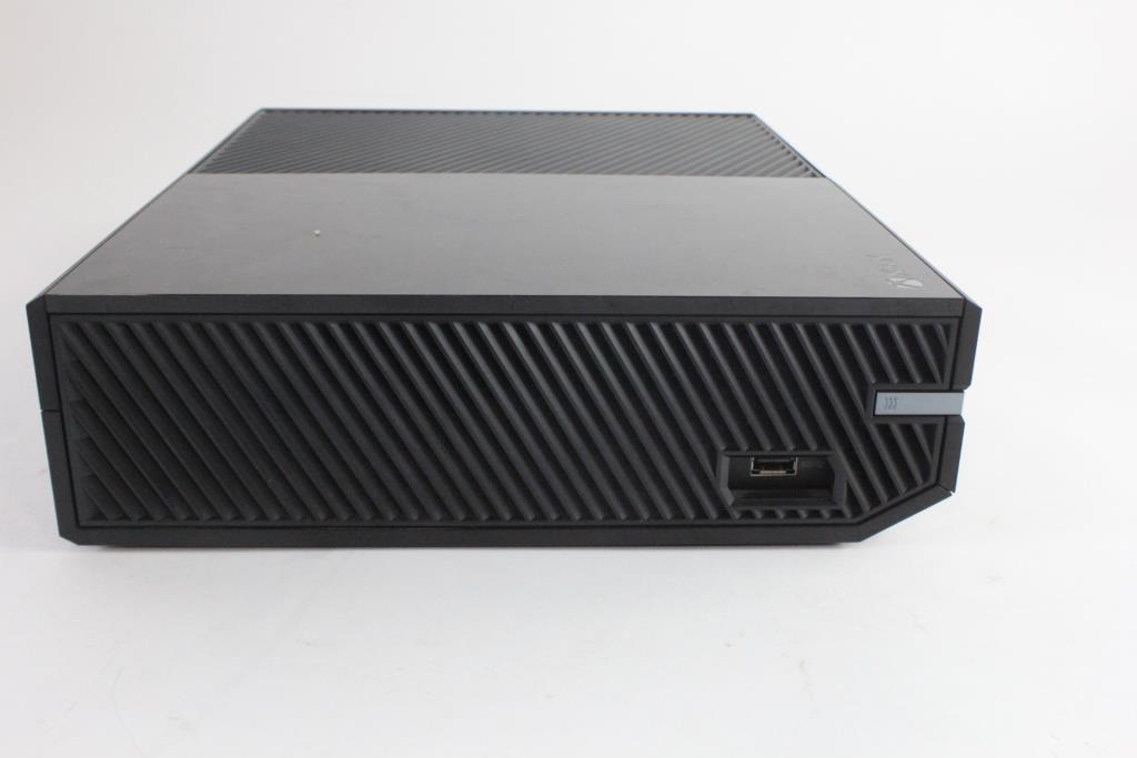 Microsoft Xbox One Console With Controller Property Room