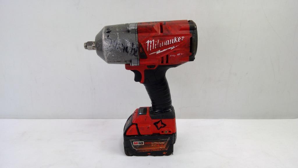 Milwaukee 1/2" Square-Ring Impact Wrench