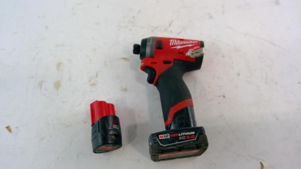 Bosch GDR18V-1400B12-RT 18V Compact 1/4" Hex Impact Driver Kit, Certified Refurbished