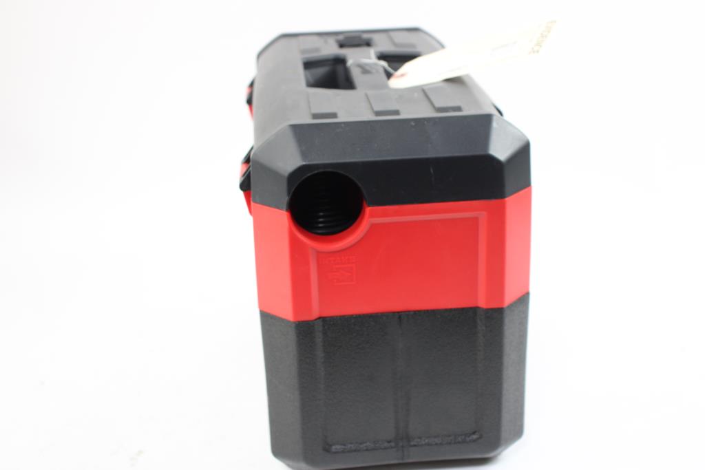 Milwaukee 2 Gallon Wet/ Dry Vacuum Property Room