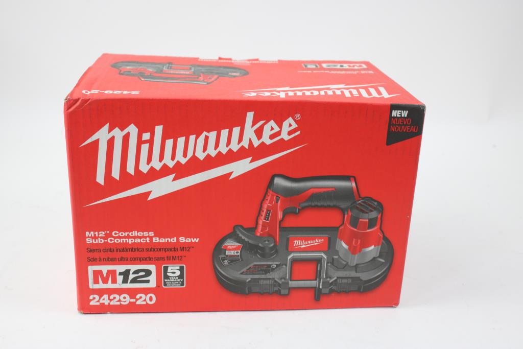 Scie à Ruban Milwaukee 2429-20 (occasion) Avec Chargeur, Sans Batterie