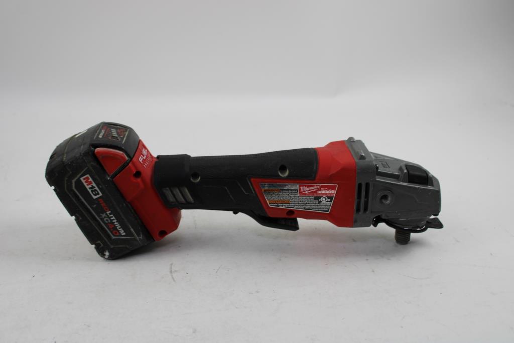 Milwaukee 4-1/2"-5" Grinder
