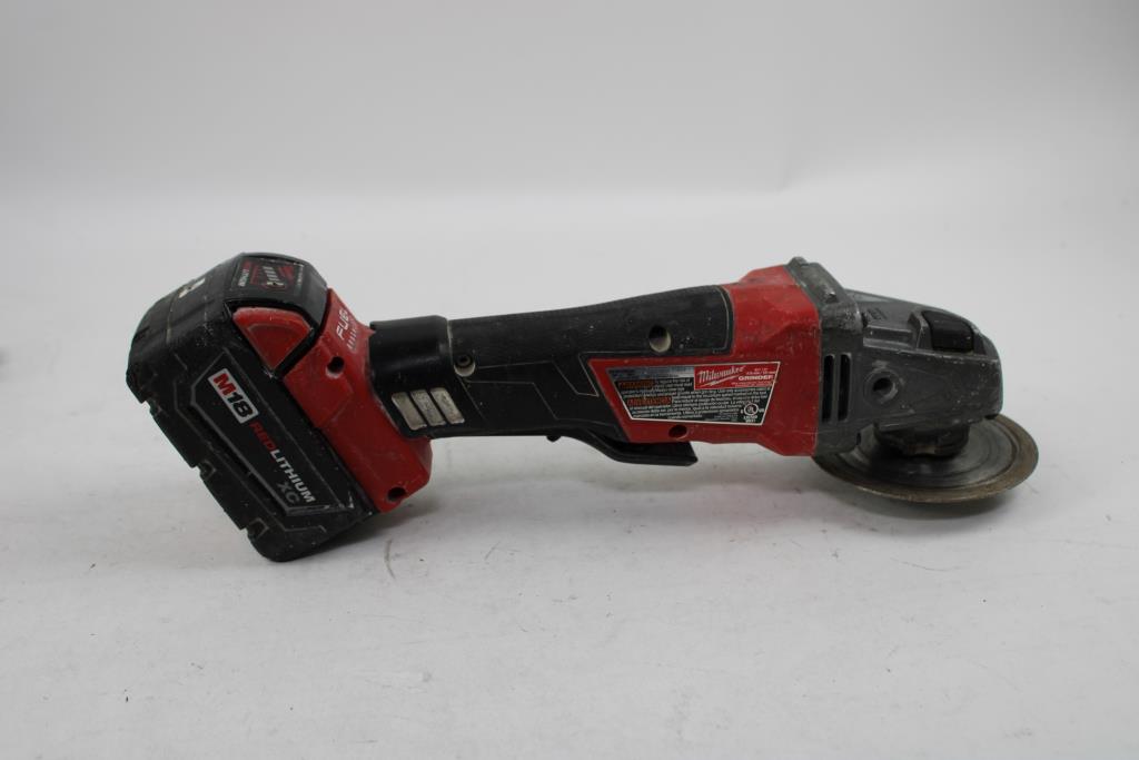 Milwaukee 4-1/2"-5" Grinder