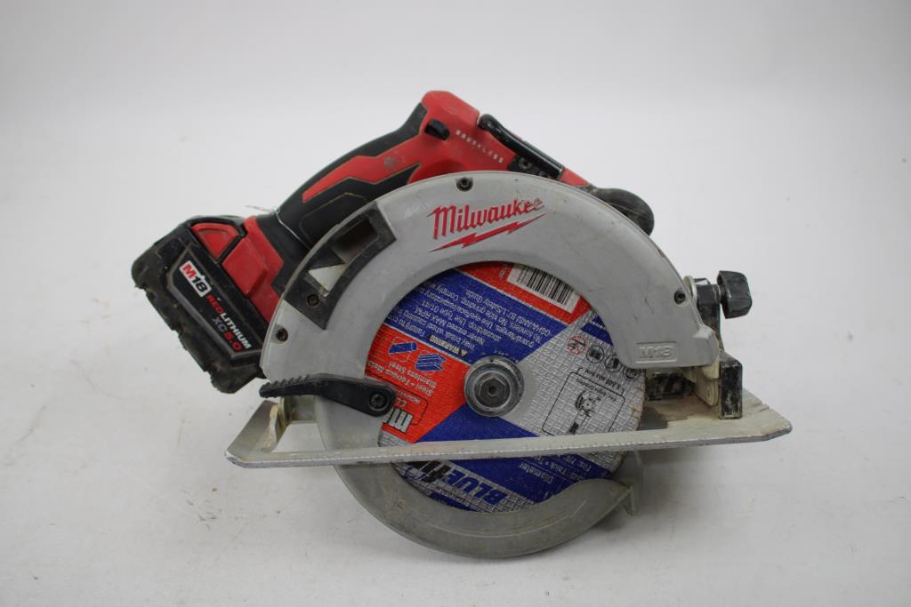 Milwaukee 7-1/4" Circular Saw