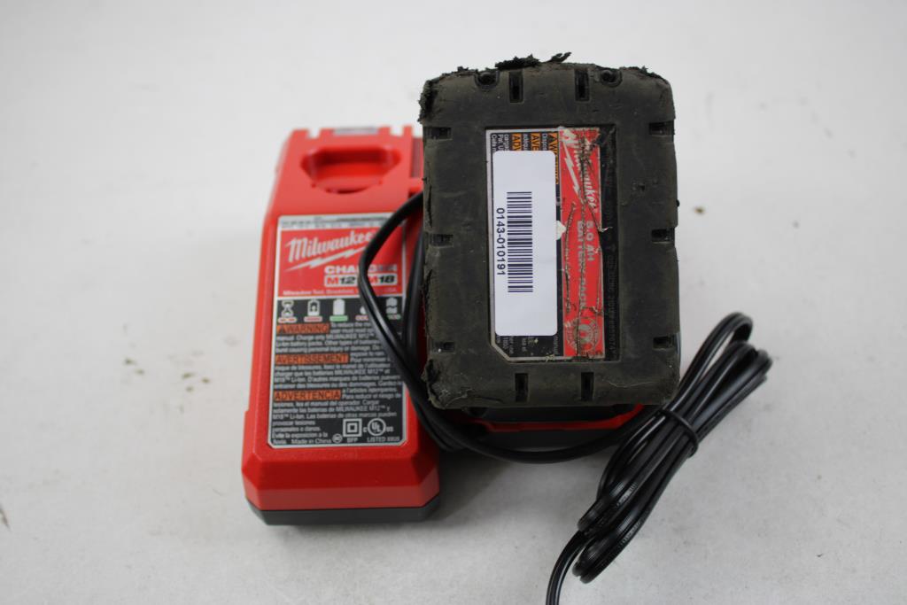 Milwaukee Charger With M18 Red Lithium XC5.0 Battery