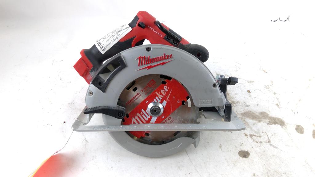 Milwaukee Circular Saw