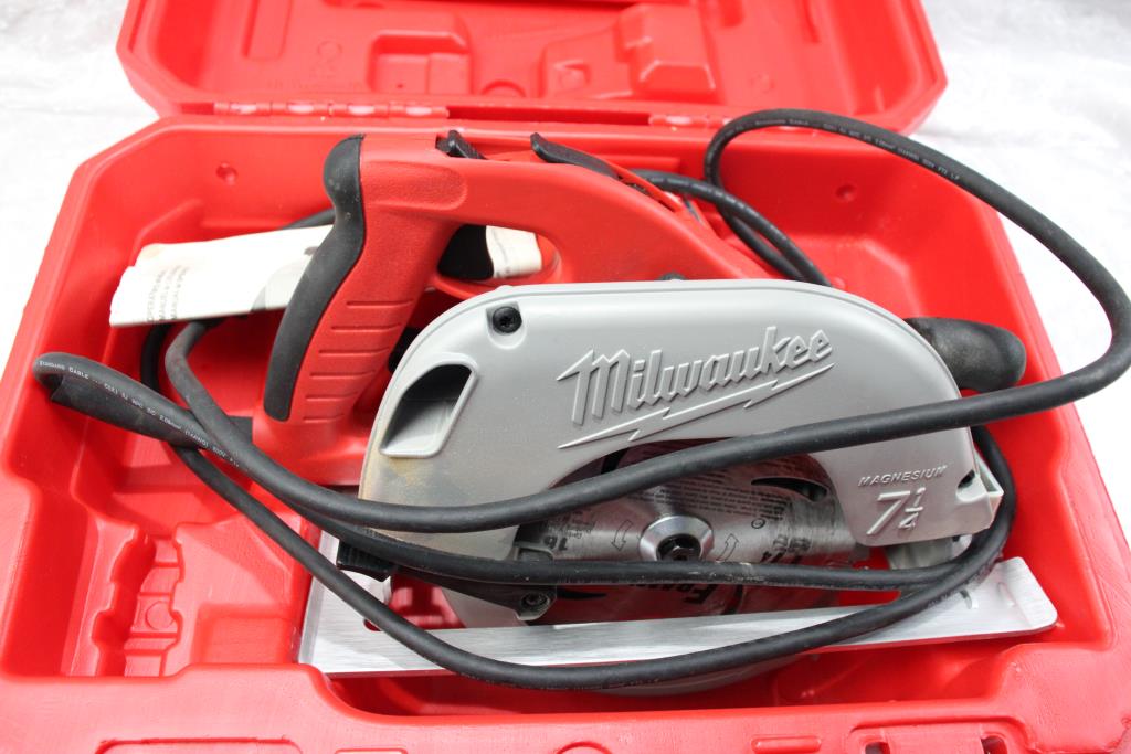 Milwaukee Circular Saw With Tilt Lok Property Room