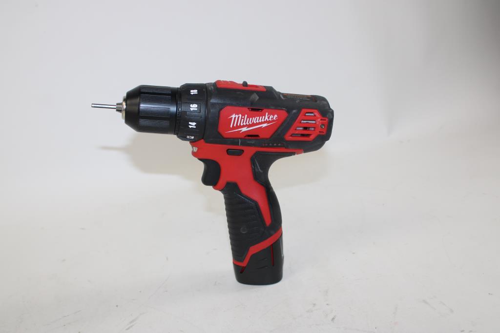 Milwaukee Cordless Drill/Driver 240720 With Battery Pack Property Room