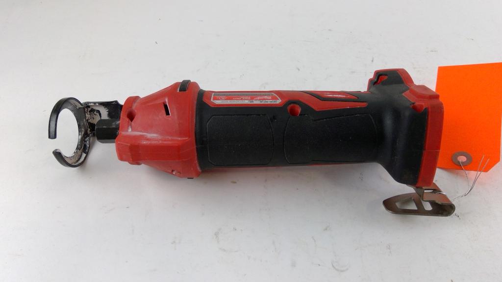 Milwaukee Cut Out Tool