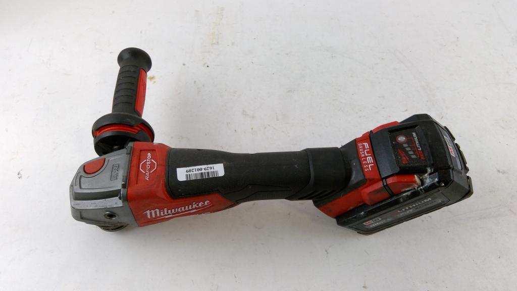 Milwaukee Grinder