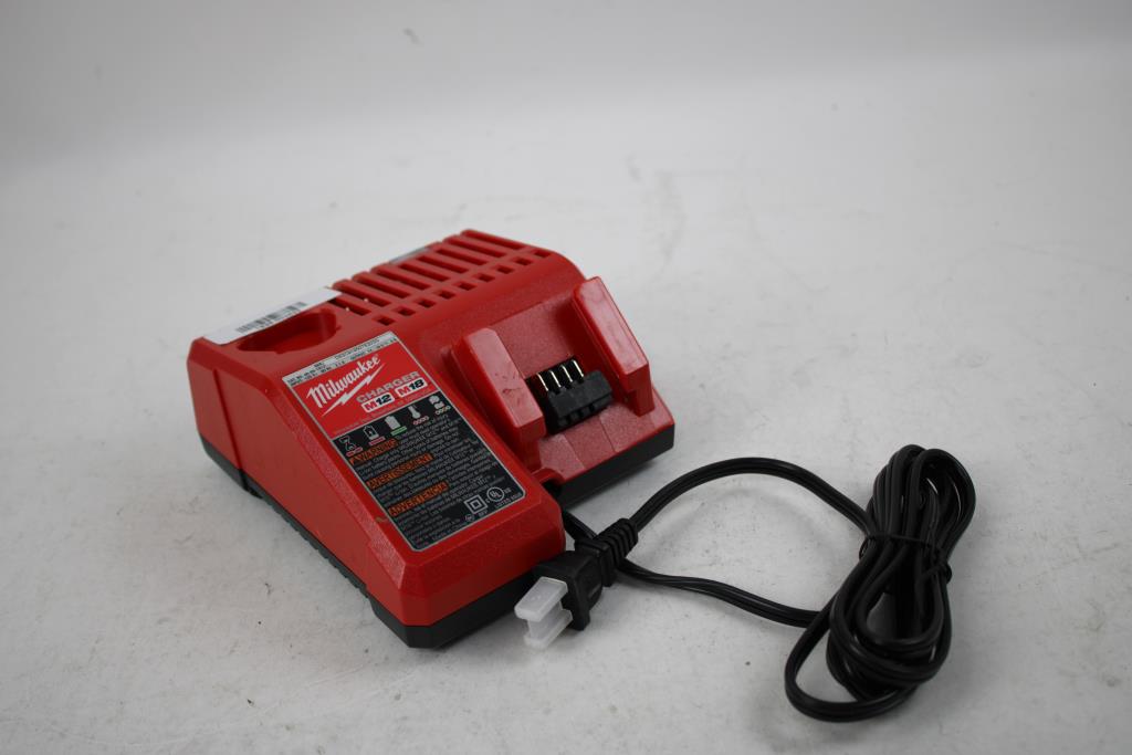 Milwaukee M12 & M18 Battery Charger Multi-Port Charging