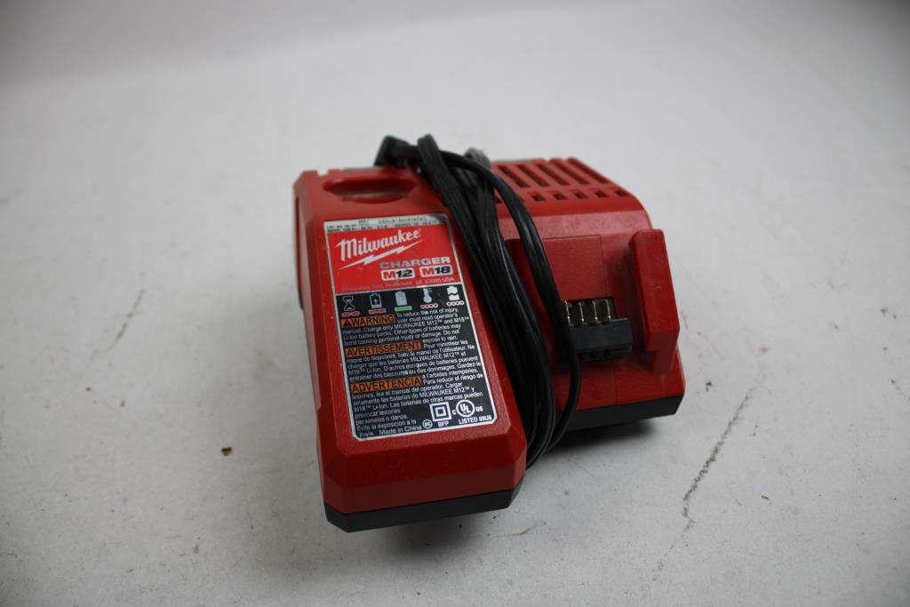 Milwaukee M12 M18 Charger, CP2.0, 1.5Ah Battery, 3 Pieces