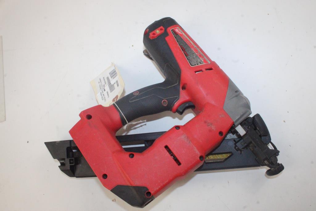 Milwaukee M18 Fuel 15 Gauge Finish Nailer Property Room