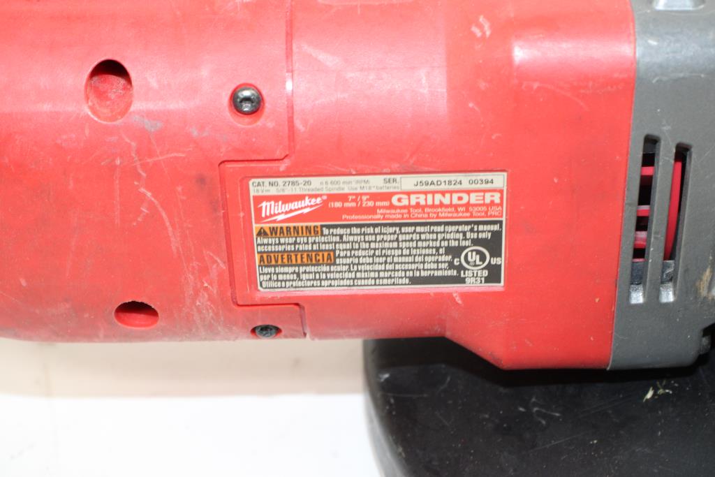 M18 Fuel 7 In. / 9 In. Large Angle Grinder (tool Only)