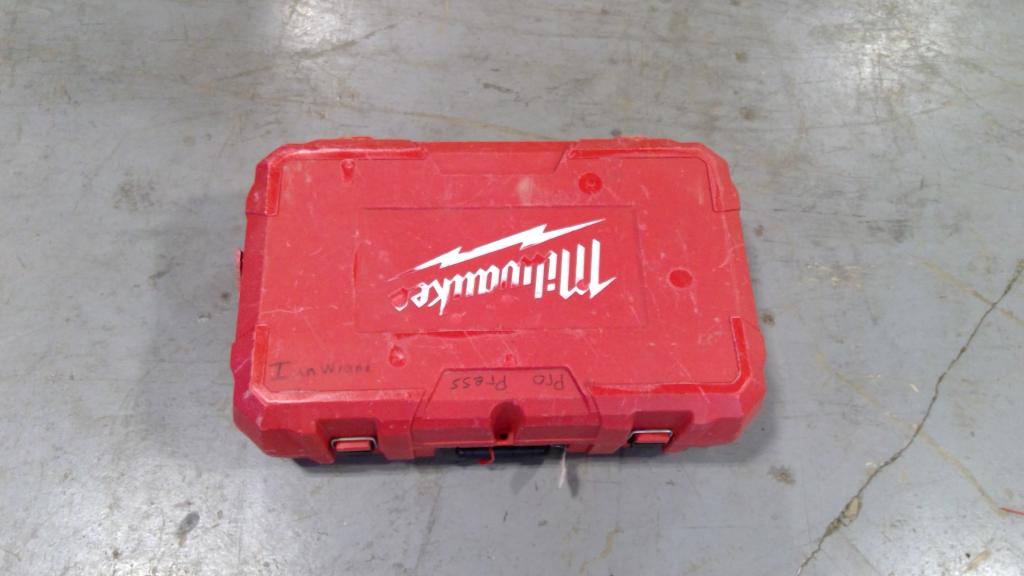 Milwaukee Press Tool