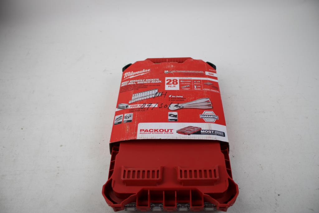 Milwaukee Ratchet And Socket Set