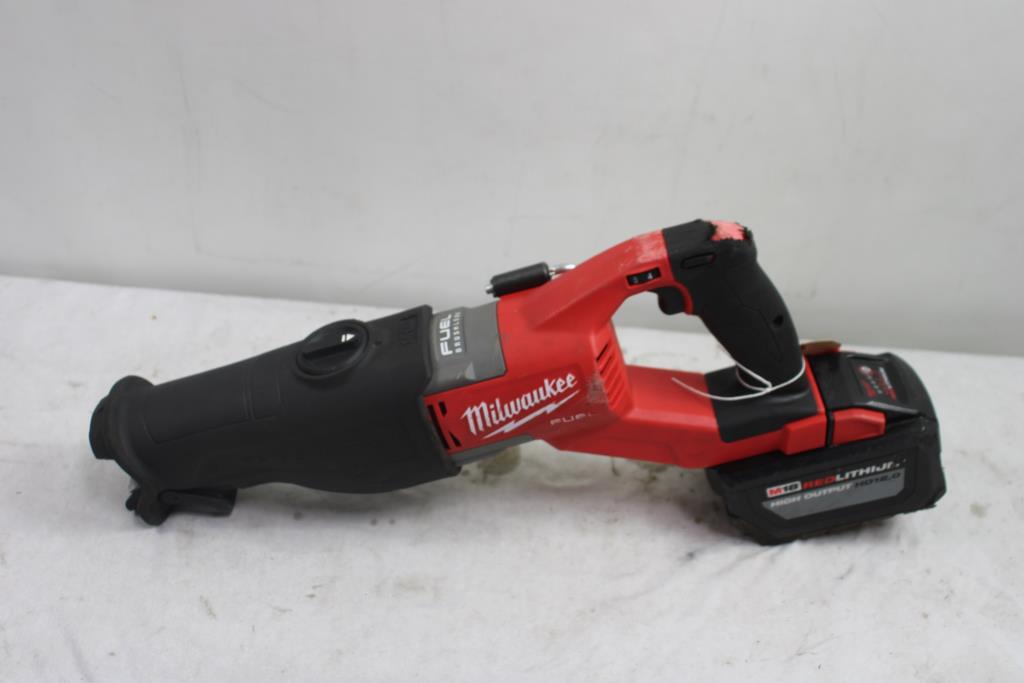 Milwaukee Reciprocating Saw