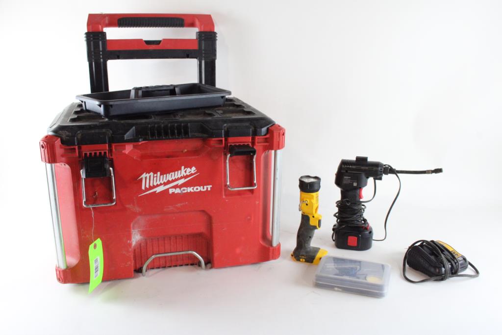 Milwaukee Rolling Tool Chest, With Tools, 3+ Pieces Property Room